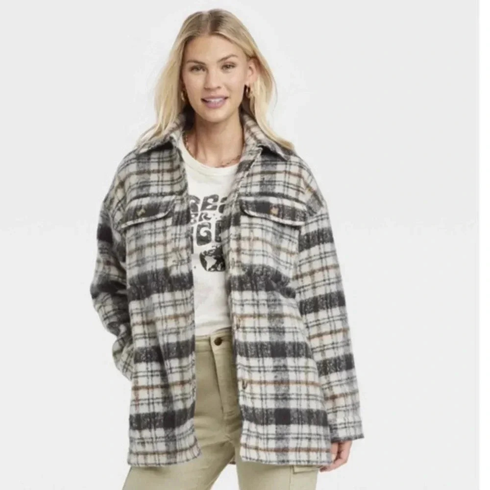 Universal Thread Brushed Plaid Shacket Size Medium - image 1